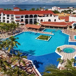**** Hotel & Trademark Collection By Wyndham Mexico
